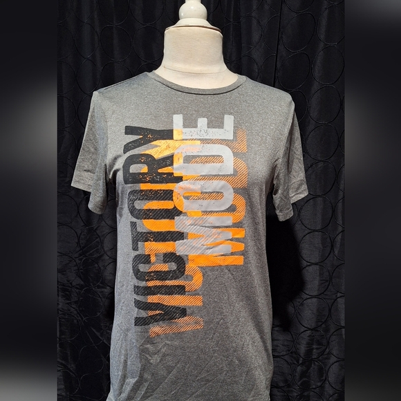 Gray T-Shirt with Bold Print - Picture 1 of 2